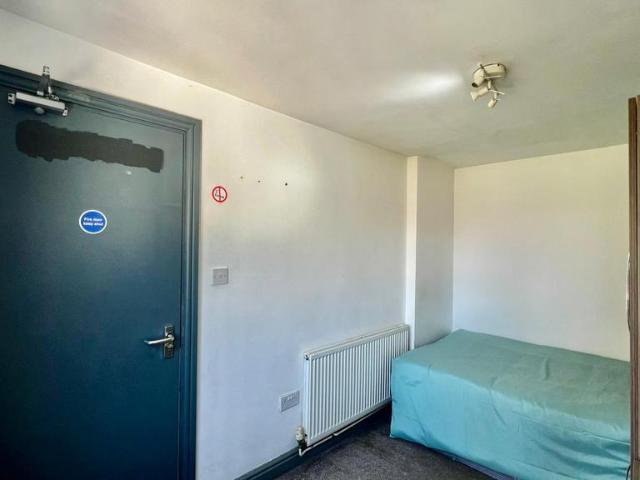 Room for rent in Stirchley, Isle Of Man
