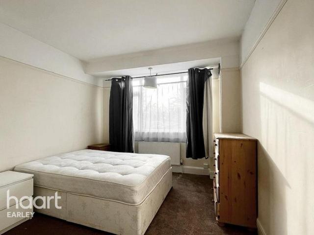 Room for rent in Earley