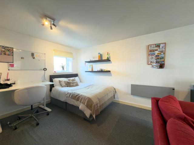 Room for rent in Jewellery Quarter, Isle Of Man