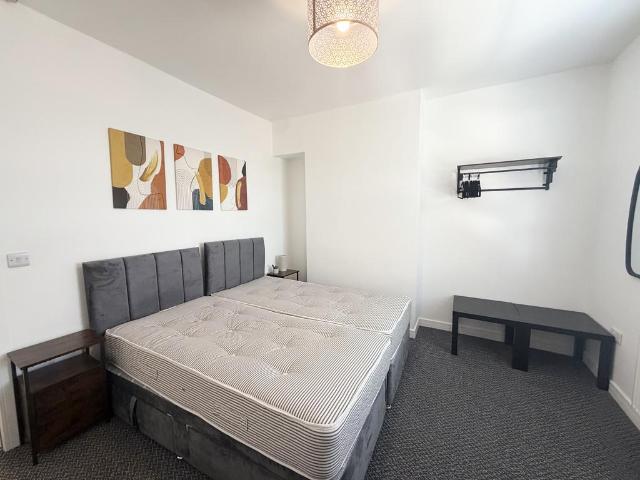 Room for rent in Green Bank, St Helens