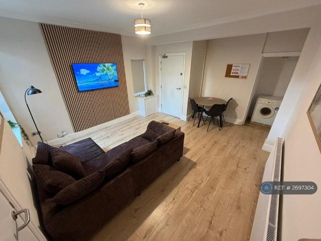 Room for rent in Potters Corner, East Midlands