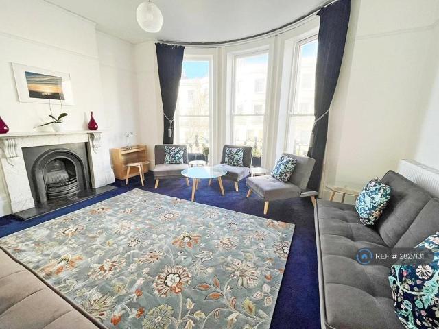 Room for rent in Brunswick