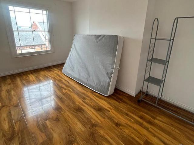 Room for rent in Wolverton and Greenleys, Old Wolverton