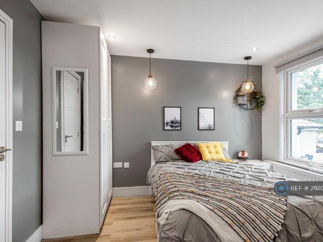 Room for rent in Glyndon, Plumstead