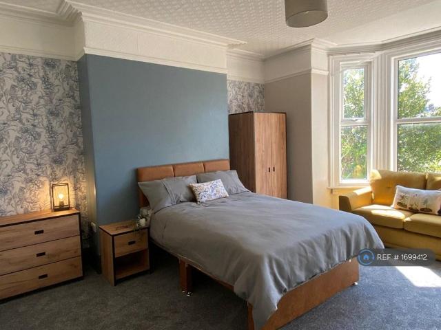Room for rent in Newton St Cyres, Devon