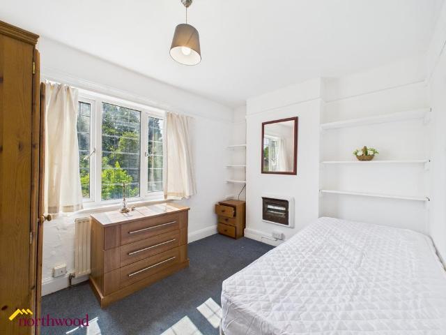 Room for rent in Evershot, Oxfordshire