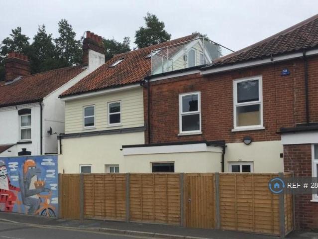 Room for rent in Heigham Grove, East Bank