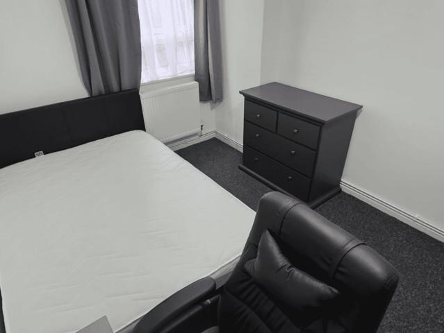 Room for rent in Bromley-by-Bow, Poplar Grove