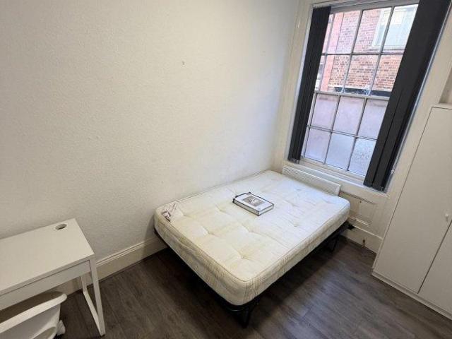 Room for rent in Black Friars, Old Wharf