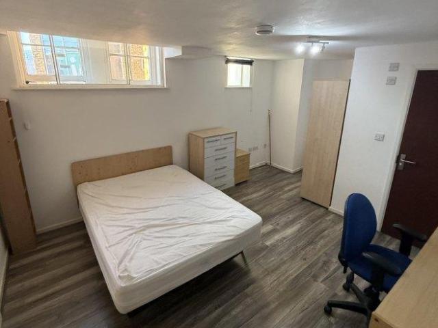 Room for rent in Black Friars, Old Wharf