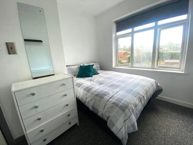 Room for rent in West Midlands
