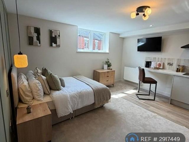 Room for rent in Stoke, Stoke-on-Trent