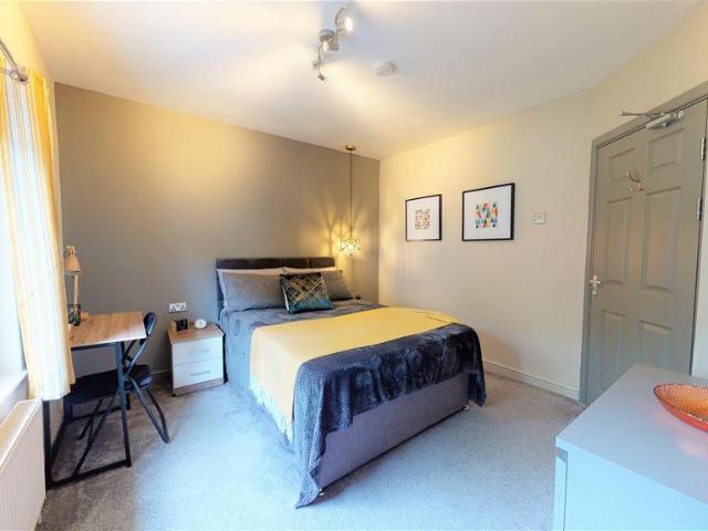 Room for rent in West Yorkshire