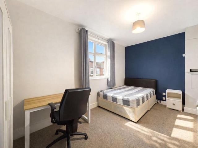 Room for rent in Semilong, Northampton