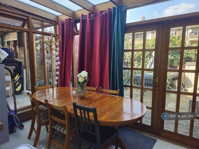 Room for rent in Canning Town, Greater London