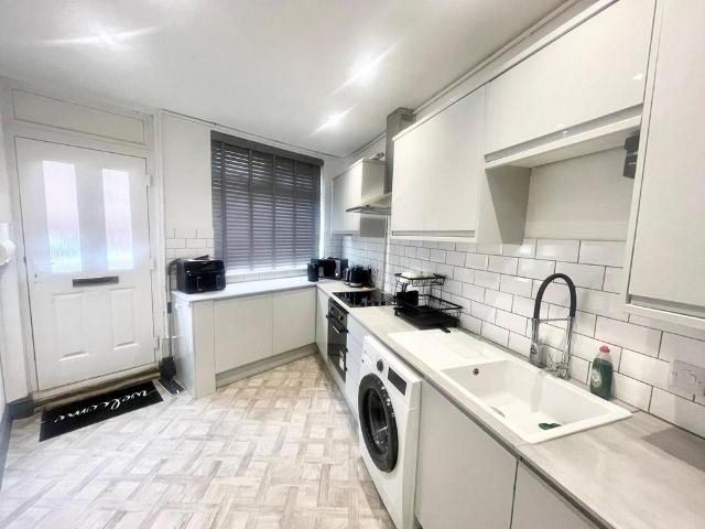 Room for rent in Caldermill, East Midlands