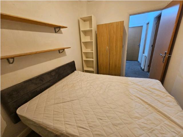 Room for rent in Hulme, Georgia