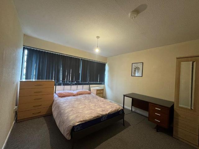 Room for rent in Druids Heath, West Midlands