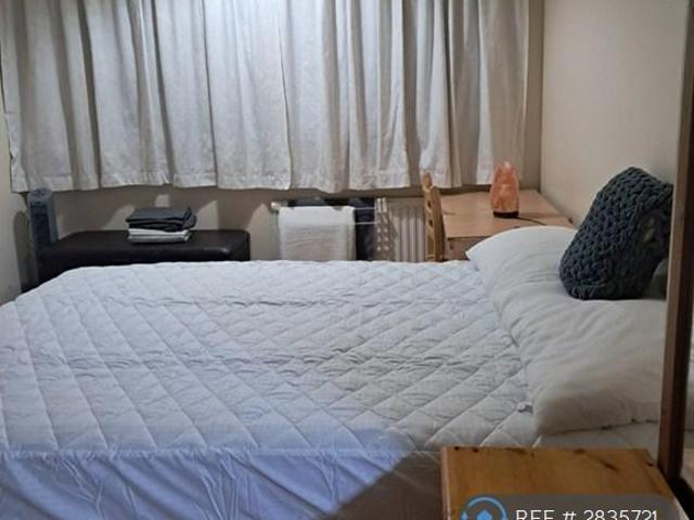 Room for rent in Marsh Farm, Luton