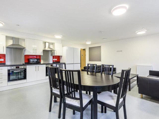 Room for rent in The Slade, Oxfordshire