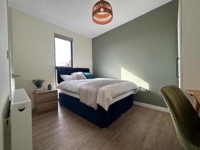 Room for rent in Hyde Park, South Yorkshire