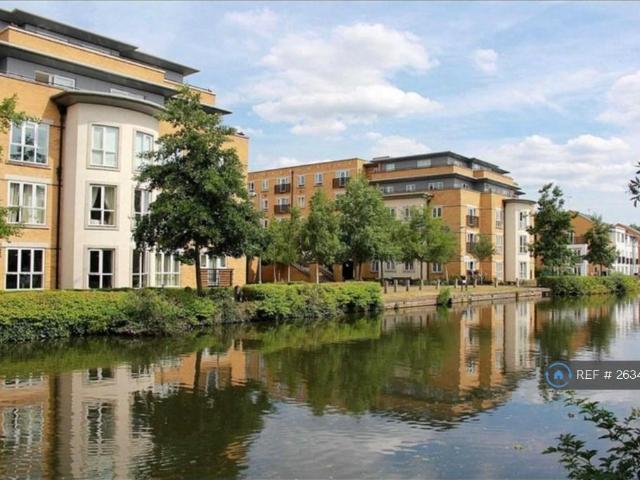 Room for rent in Batchworth, Hertfordshire