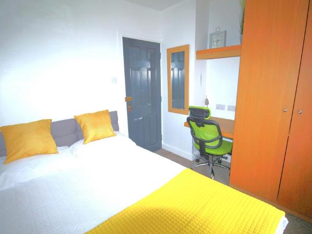 Room for rent in Ermine West, Brayford