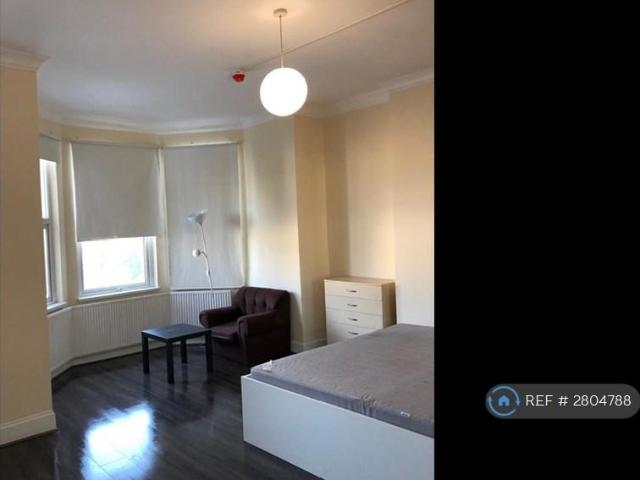 Room for rent in Crouch End, Isle Of Man