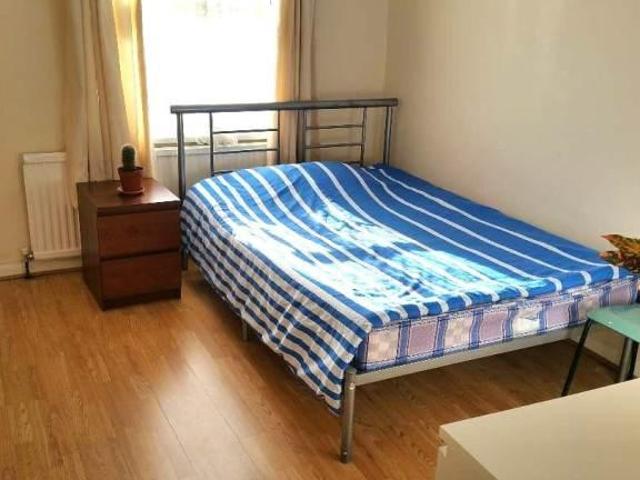 Room for rent in Upton Park, Greater London