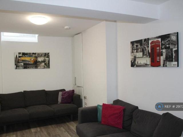 Room for rent in Phippsville, Northampton