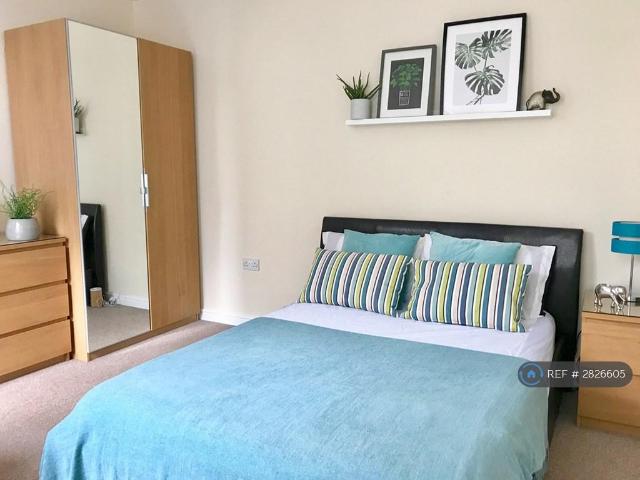 Room for rent in Vinters Park, Midway