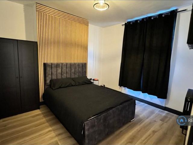 Room for rent in Brookville, Norfolk