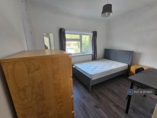 Room for rent in Sleepers' Hill, Winchester