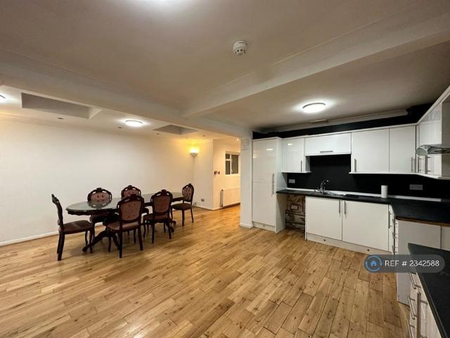 Room for rent in Seven Kings, Isle Of Man