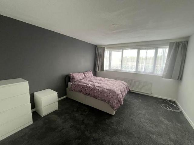 Room for rent in Great Linford, Milton Keynes