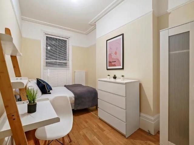 Room for rent in St. John's Wood, Isle Of Man