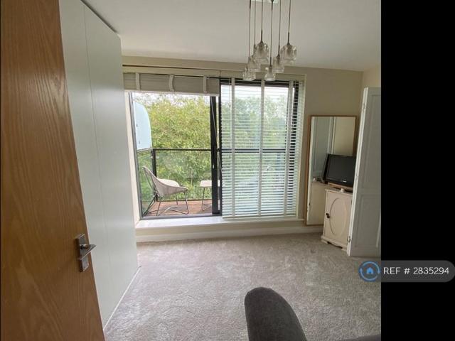 Room for rent in Midway, Kent