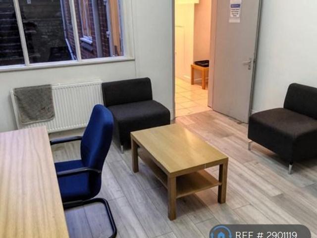 Room for rent in Spon End, West Midlands