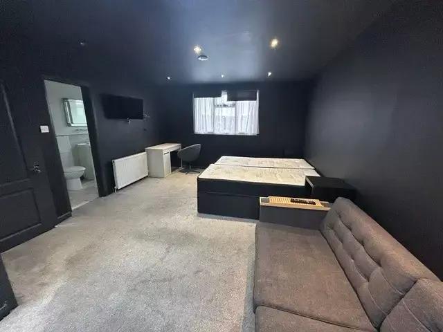 Room for rent in Dollis Hill, Greater London