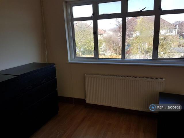 Room for rent in Lane, Greater London