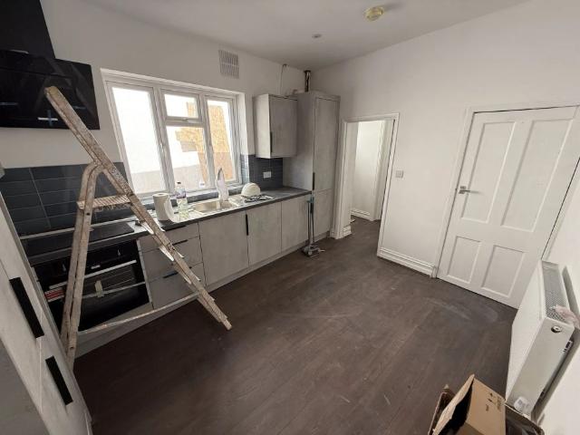 Room for rent in Compton, West Midlands