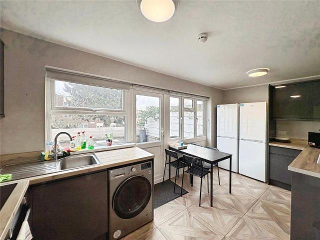 Room for rent in Horsell, Woking