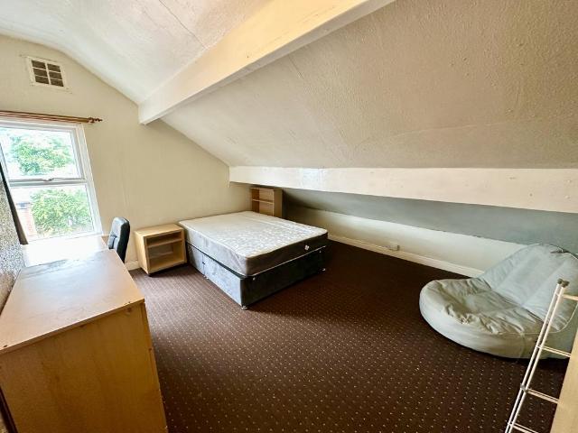 Room for rent in Hyde Park, Isle Of Man