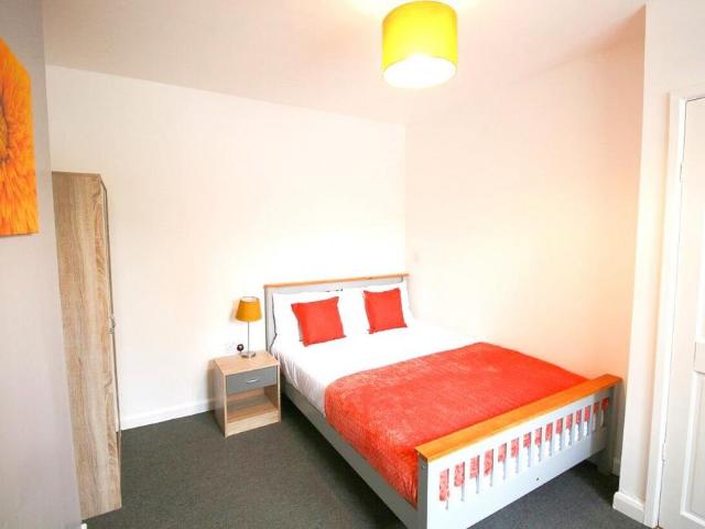 Room for rent in Glebe Park, Brayford