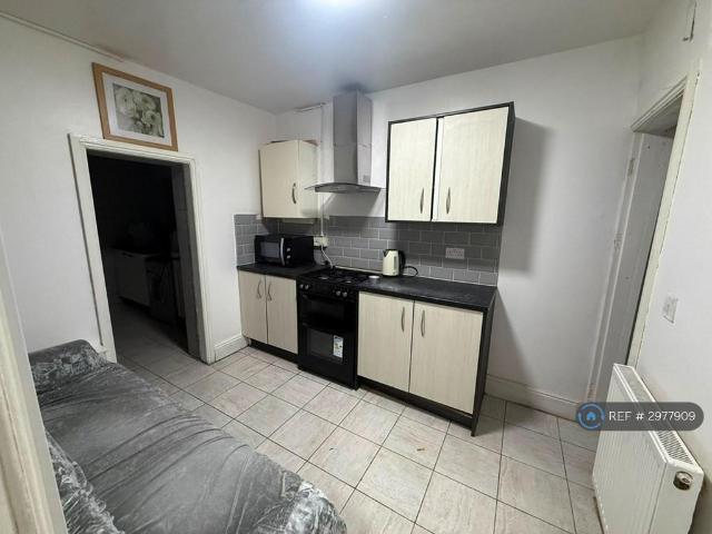 Room for rent in Winson Green, Birmingham