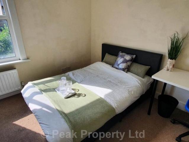 Room for rent in Southend City Centre Neighbourhood, Alton Barnes