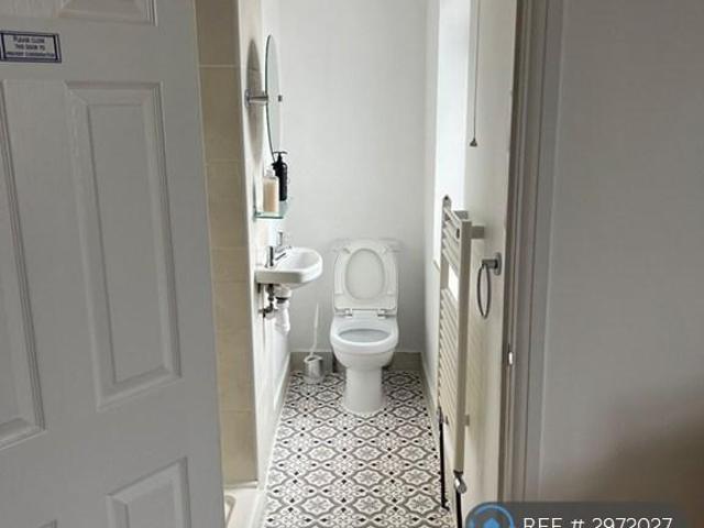 Room for rent in Stoke, Stoke-on-Trent
