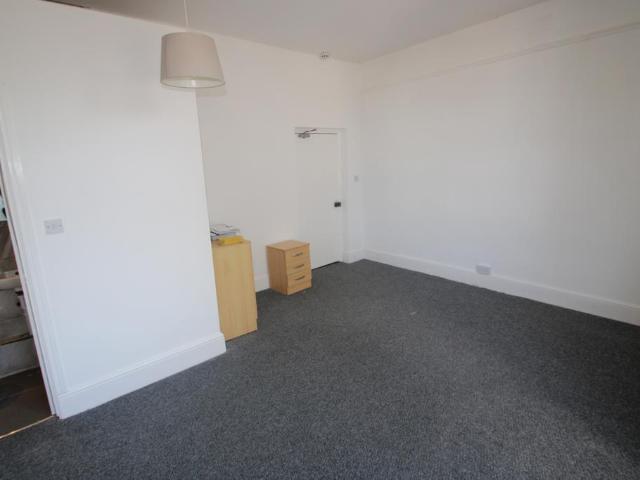 Room for rent in London Borough of Croydon, Thornton Heath