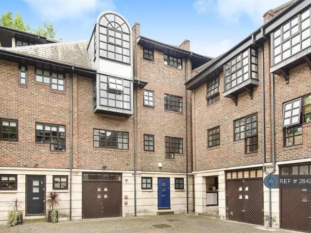 Room for rent in Rotherhithe, Isle Of Man