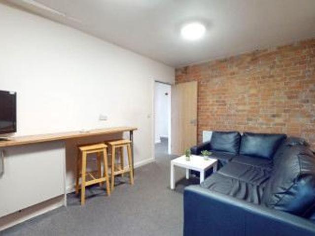 Room for rent in Bede Island, Old Wharf